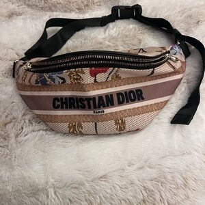 Fanny pack: Christian Dior replica never used!